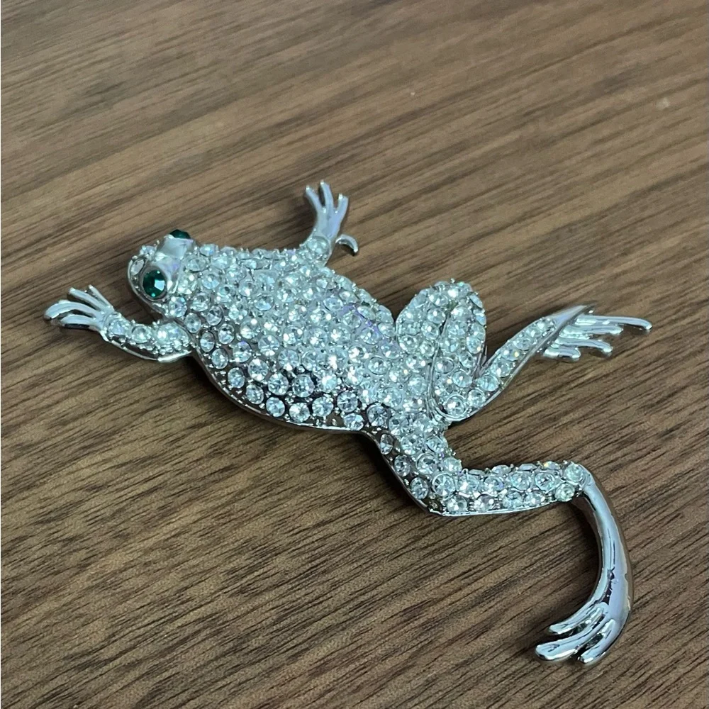 Vintage Rhinestone Frog Brooch Pin with Green Eyes